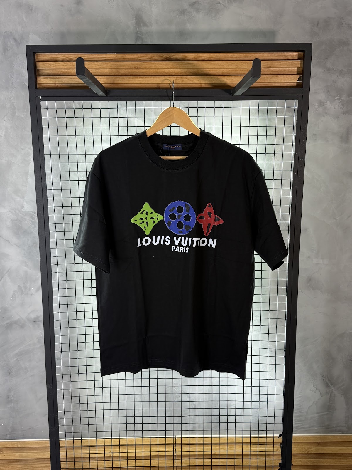 Camisa_LV_Preta_V4 - 1