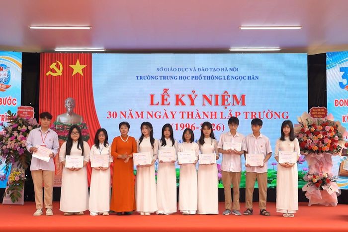 Ba thập kỷ gieo mầm tri thức - Đài Phát thanh và truyền hình Hà Nội