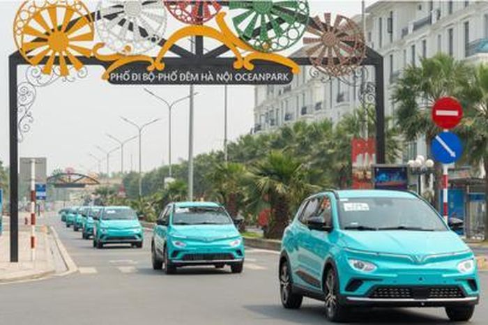 Hà Nội đề xuất chuyển toàn bộ taxi sang xe điện - Đài Phát thanh và truyền hình Hà Nội