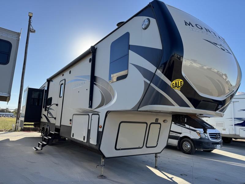 2018 Keystone RV Montana 379RD