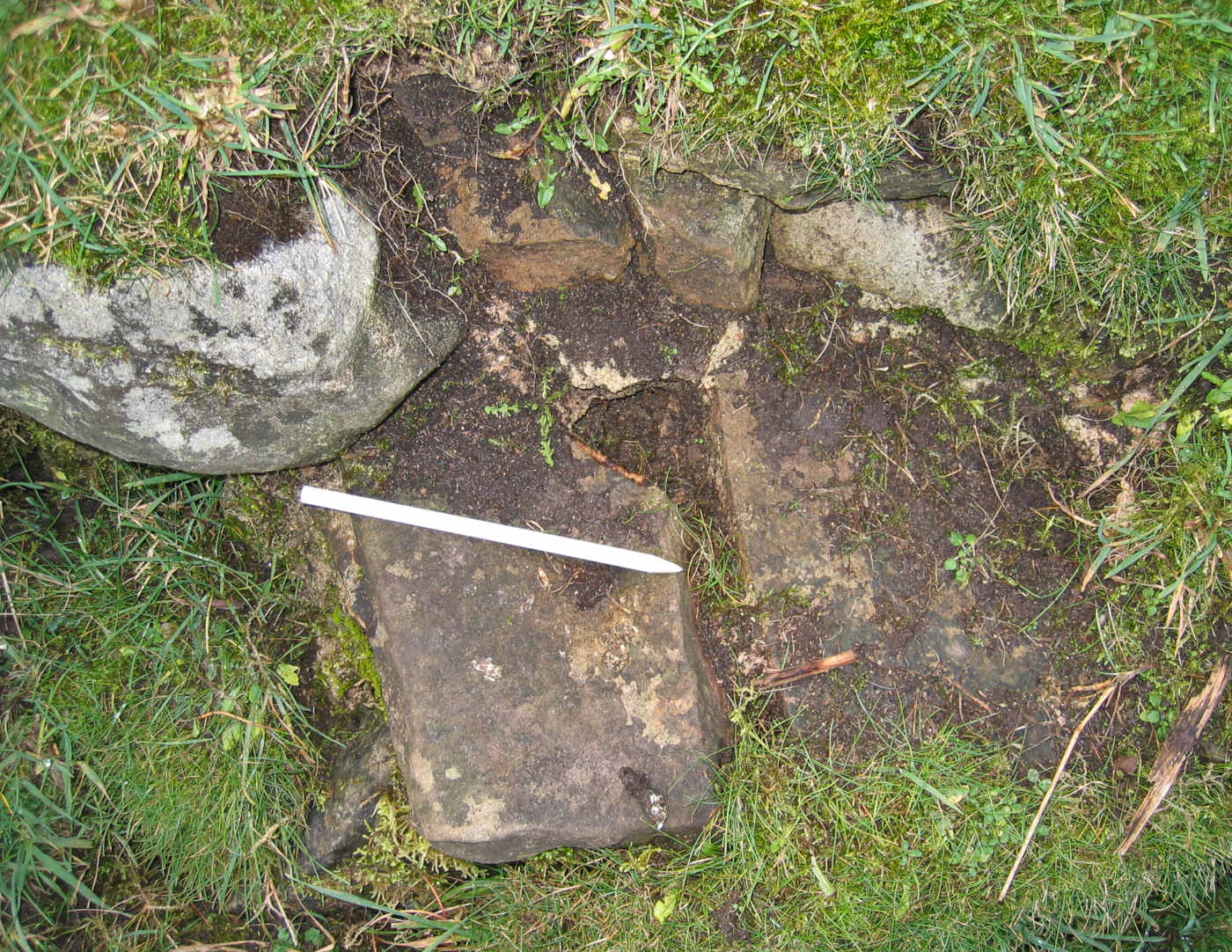 StMartinsStory_blocks_in_StMartinsChurch_footing_IMG_0088.jpg