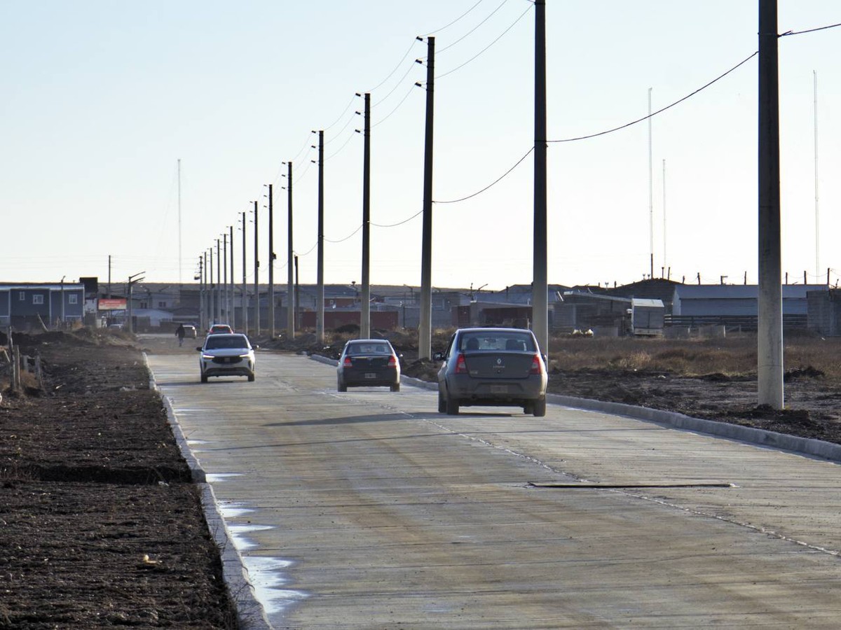El municipio habilitó el primer tramo pavimentado de la calle punta popper