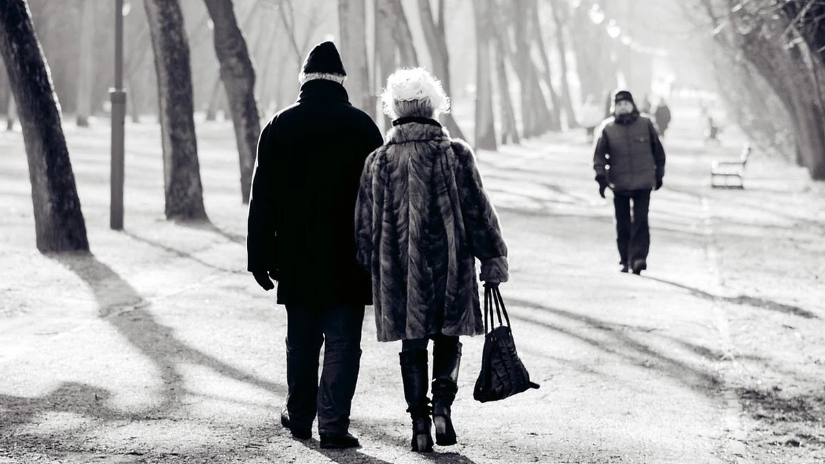 노화에 따른 의료비 증가 대응, 보험 가입 시점과 관리법