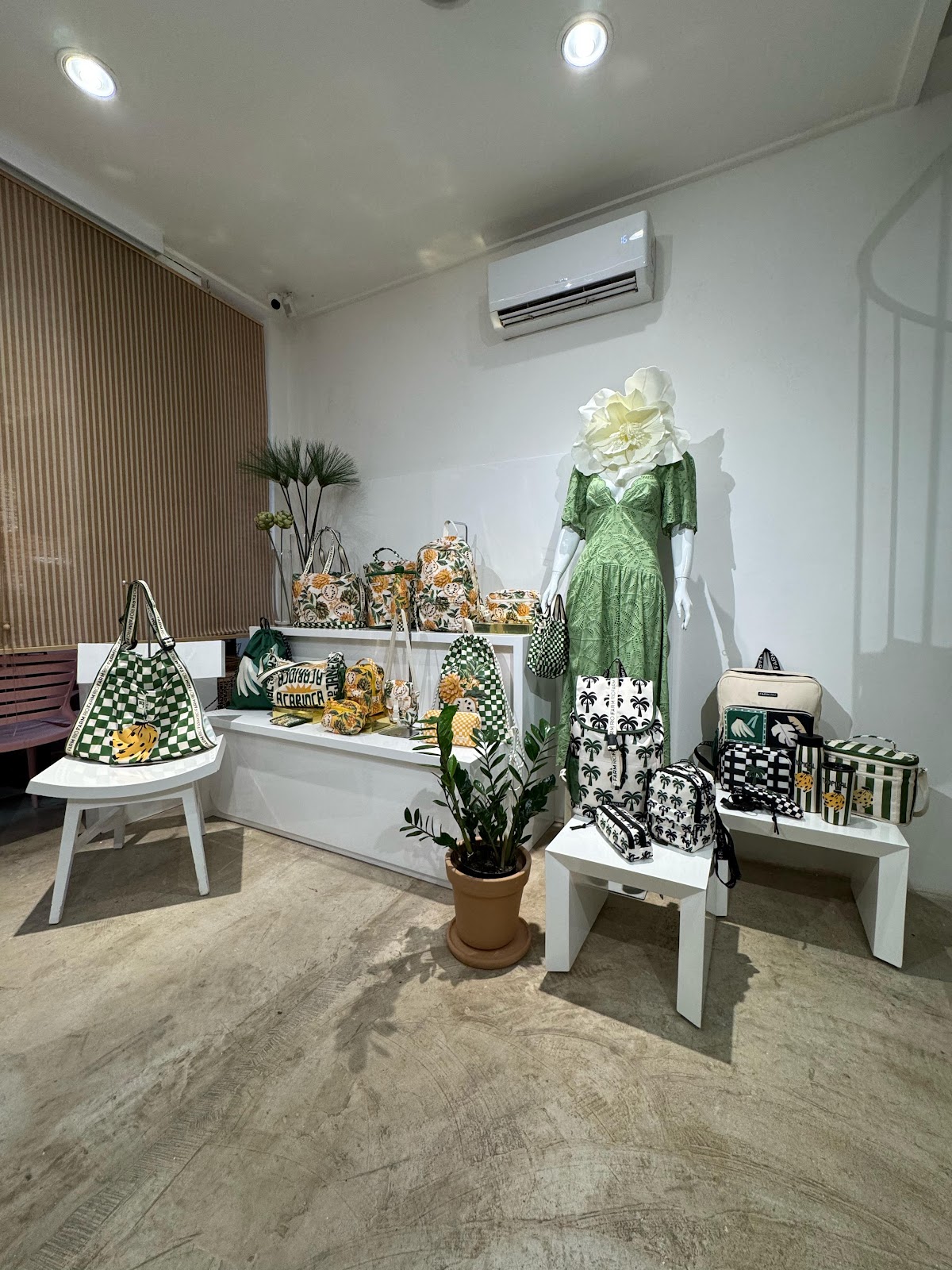 Destaque ETC — showroom Low Profile + Dreams