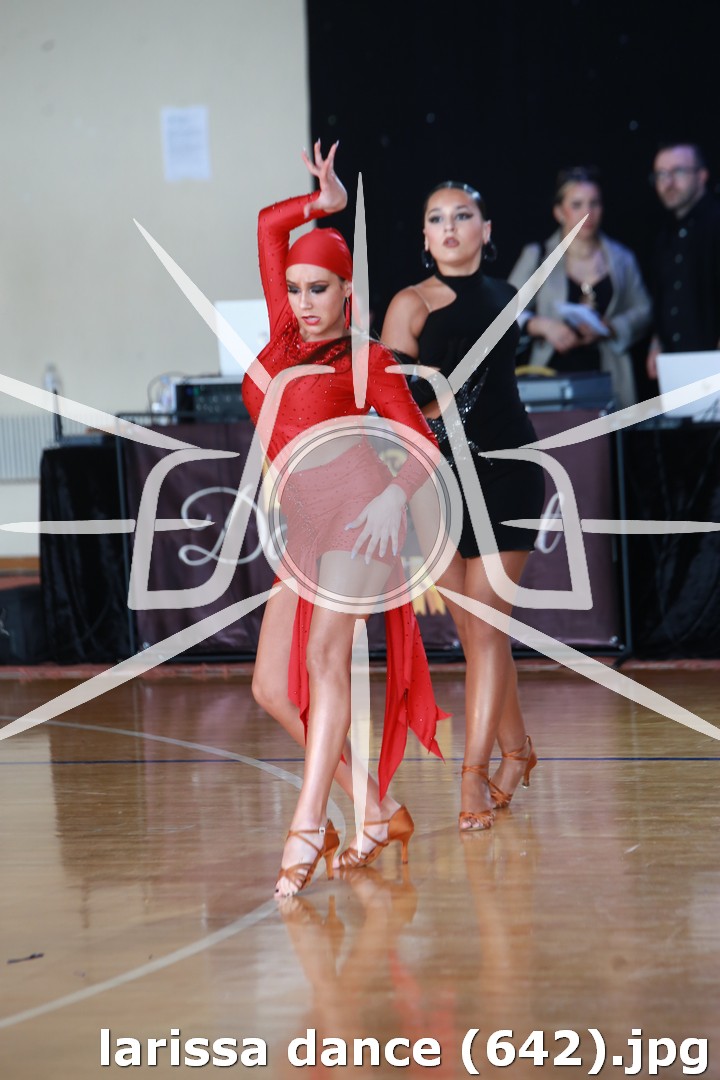 larissa dance (642).jpg