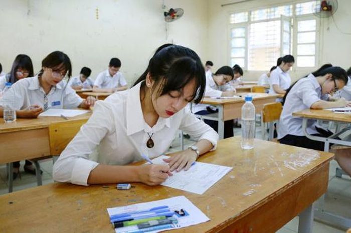 Tuyển sinh lớp 10 Hà Nội: Giảm áp lực, mở rộng lựa chọn - Đài Phát thanh và truyền hình Hà Nội