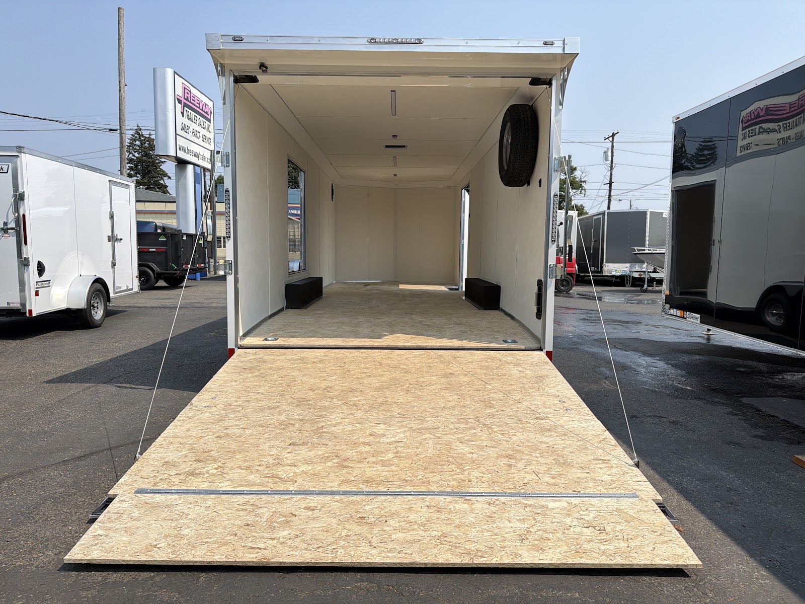 8.5' x 24' Transport V-Nose