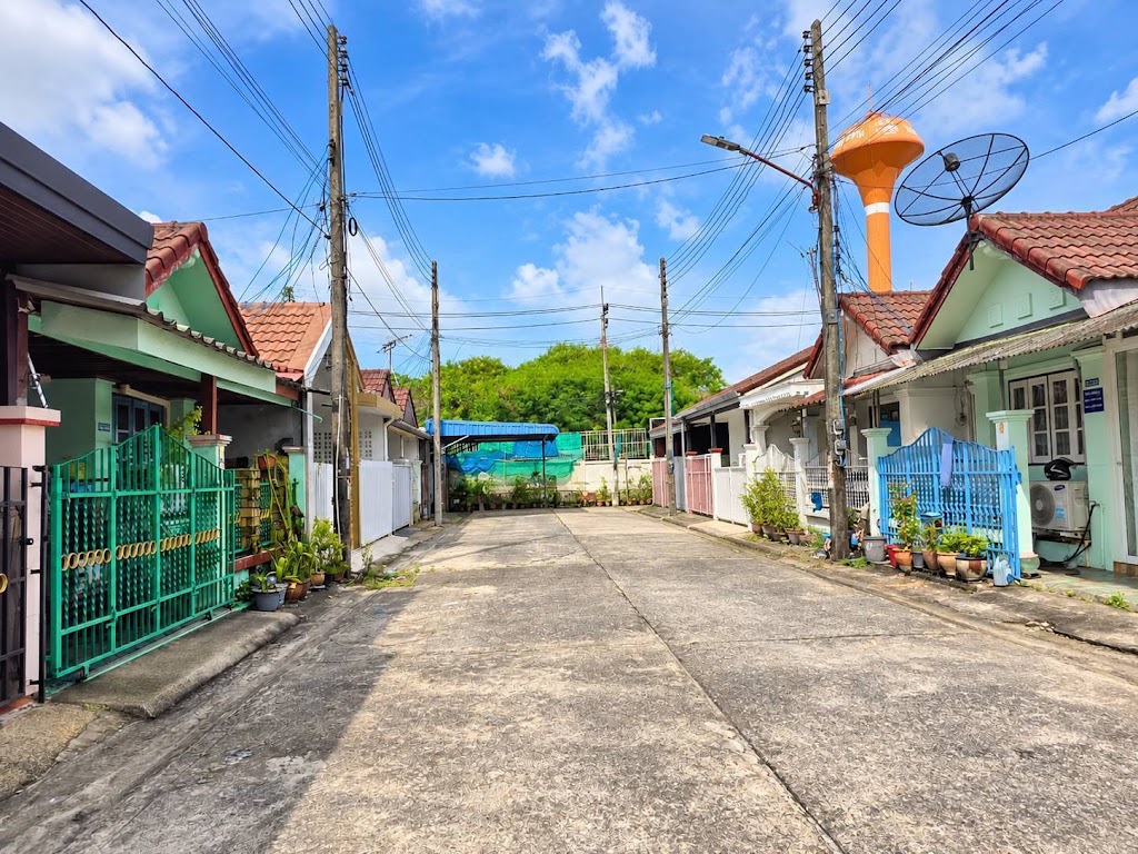 หมู่บ้านภูเก็ตวิลล่า 1 · สามกอง 4