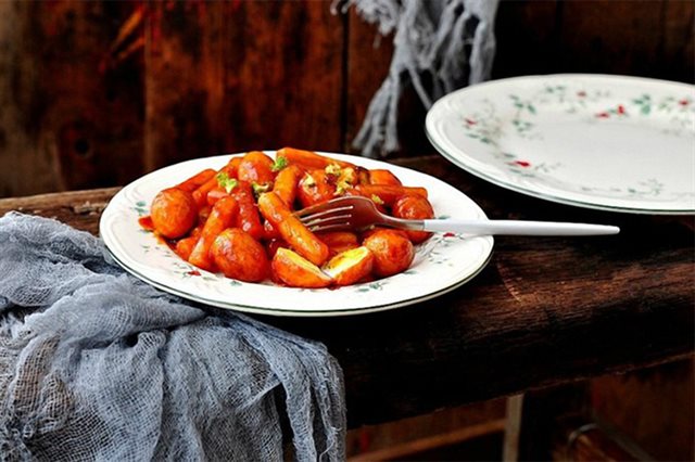 Bánh Gạo Xào Trứng Cút