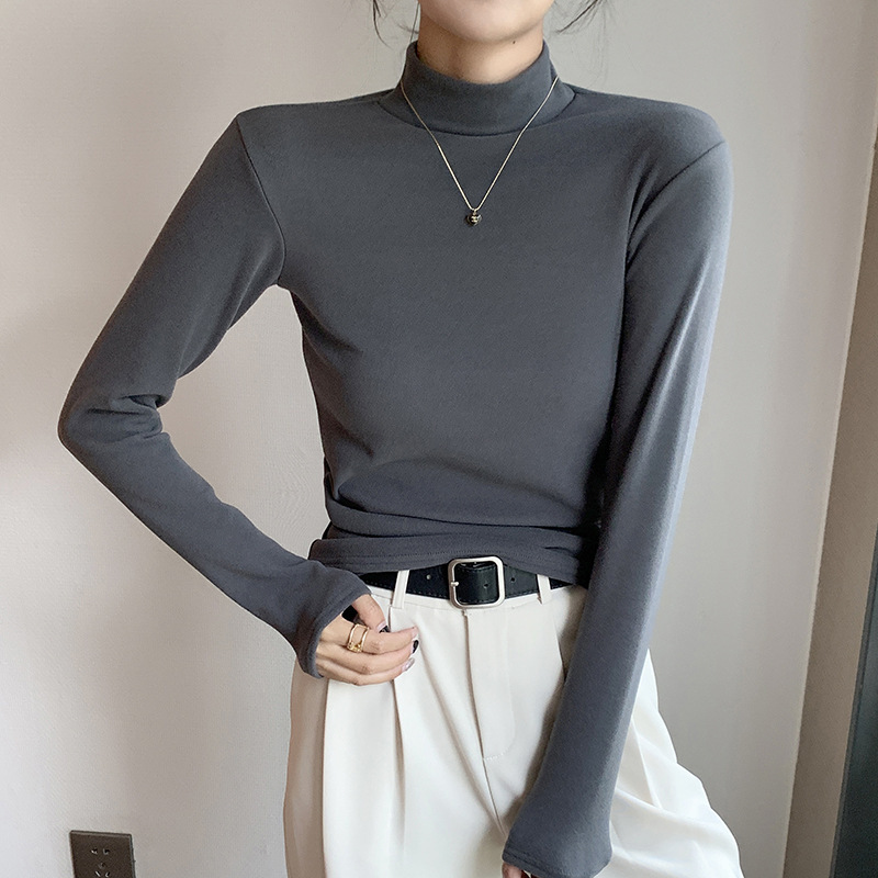 Women's thermal undershirt with stand-up collar, padded