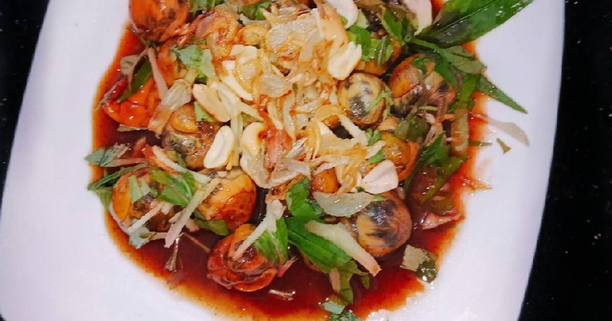 Trứng cút lộn xào me