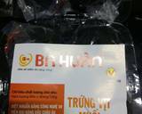 Trong khi chờ đậu chín, lấy trứng muối ra