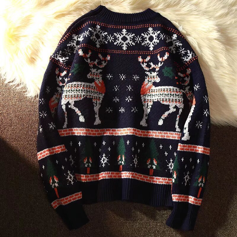 Loose knitted sweater in urban style