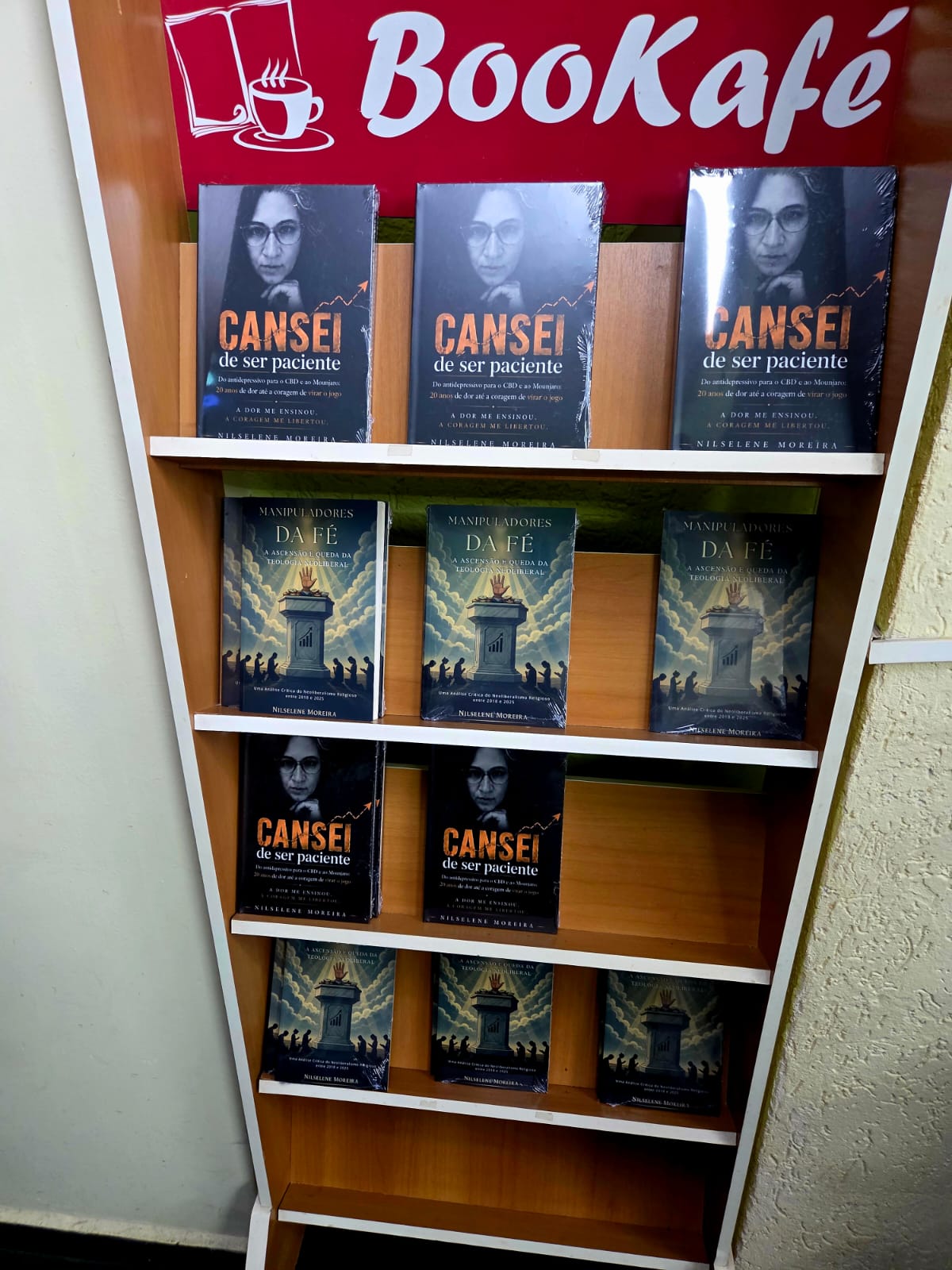 Livros no Bookafé