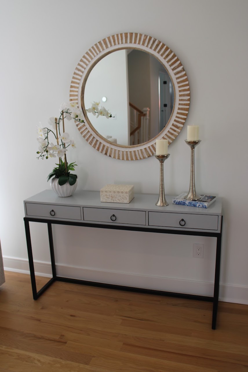 Living/Family Rooms image