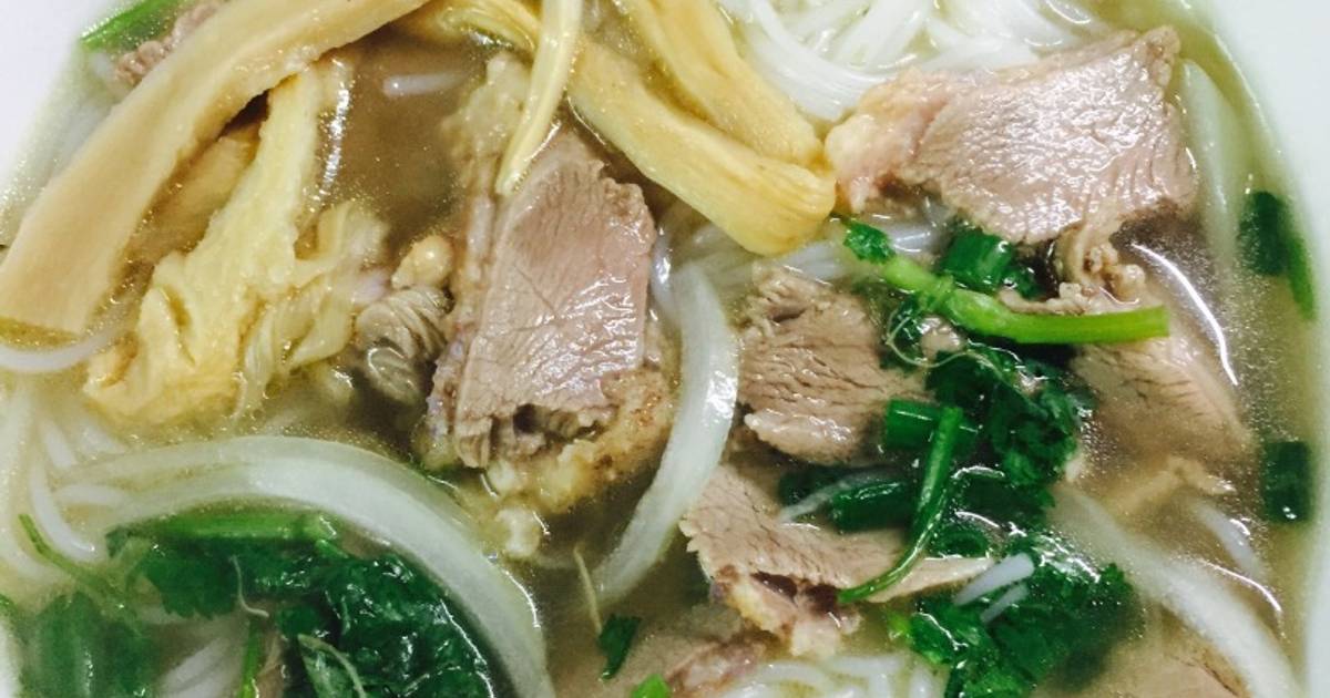 Bún ngan nấu măng khô