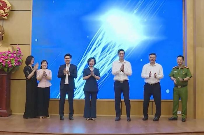 Phường Ngọc Hà ra mắt mô hình 'Cán bộ mặt trận thực chiến cùng AI' - Đài Phát thanh và truyền hình Hà Nội