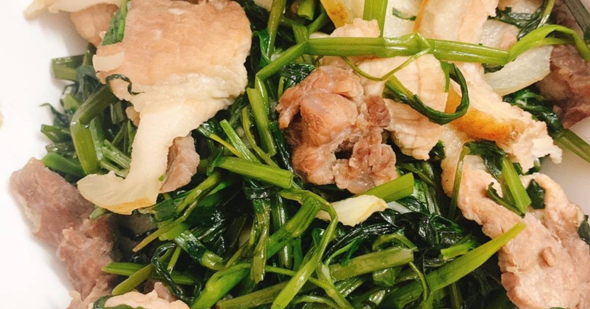 Nai xào rau muống