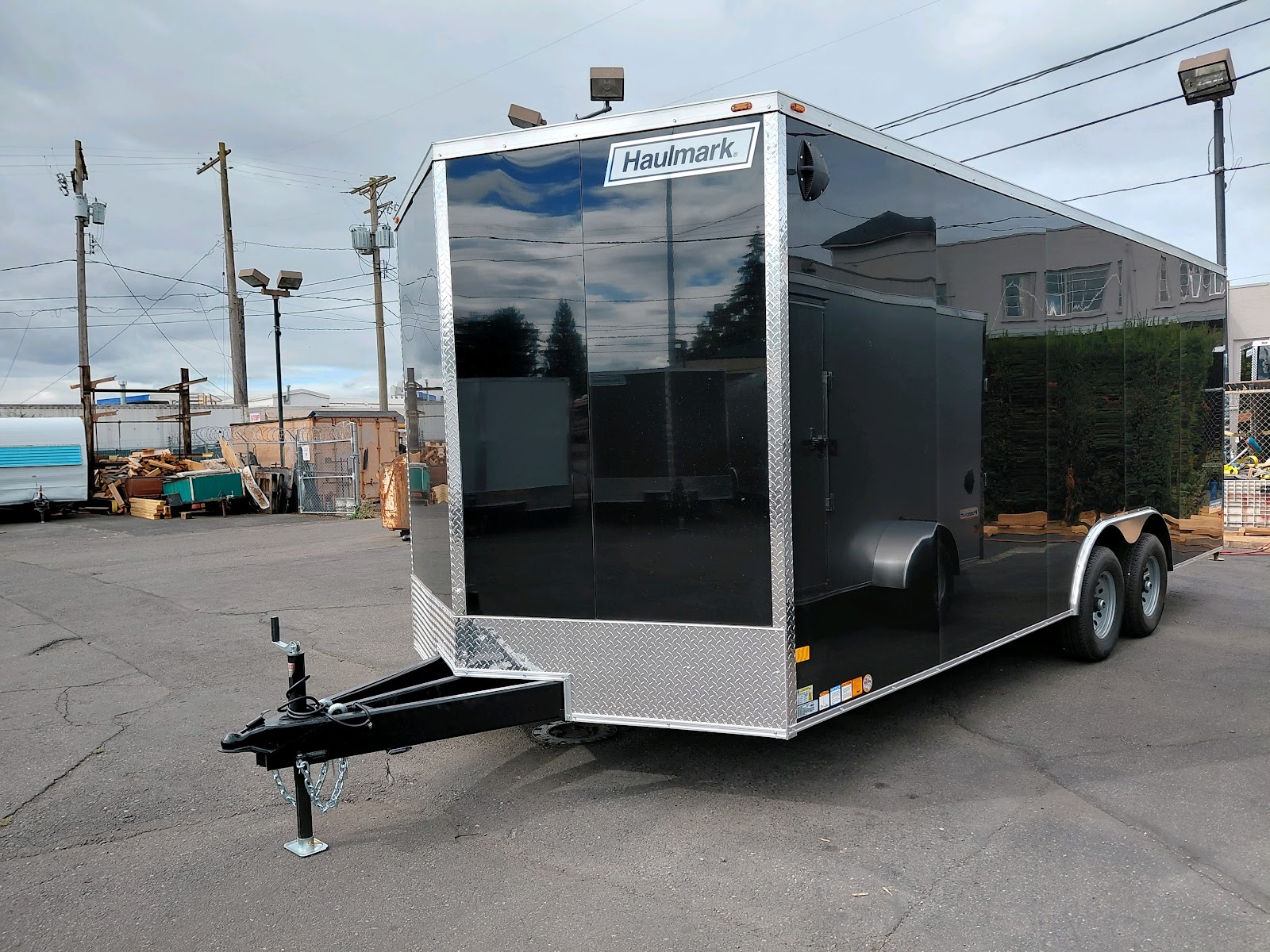 Passport Deluxe Enclosed Cargo