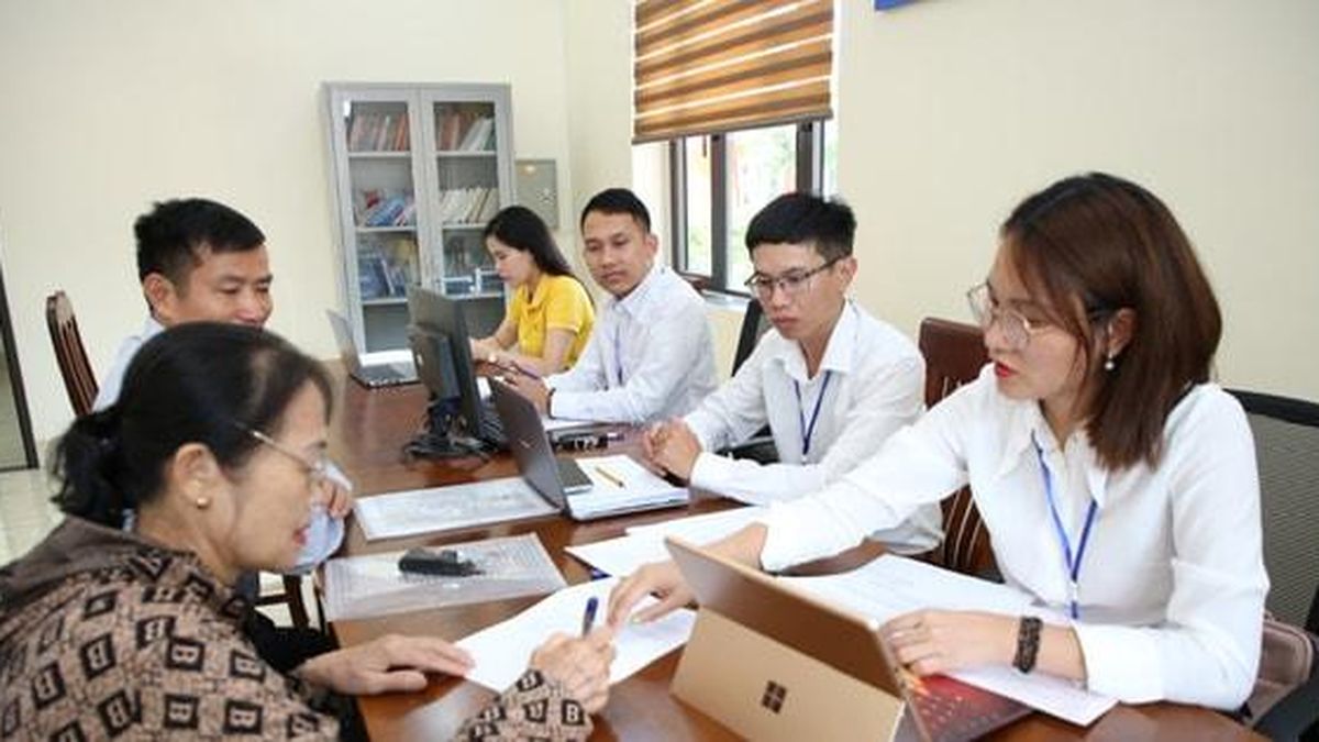 Đón xem Hà Nội chuyển động ngày 5-6: Nâng tầm cán bộ cơ sở - Đáp ứng yêu cầu quản trị hiện đại - Báo Hà Nội Mới