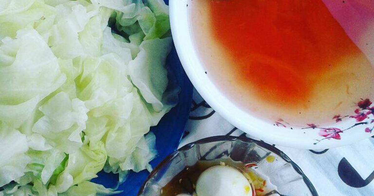 Bắp cải luộc chấm trứng