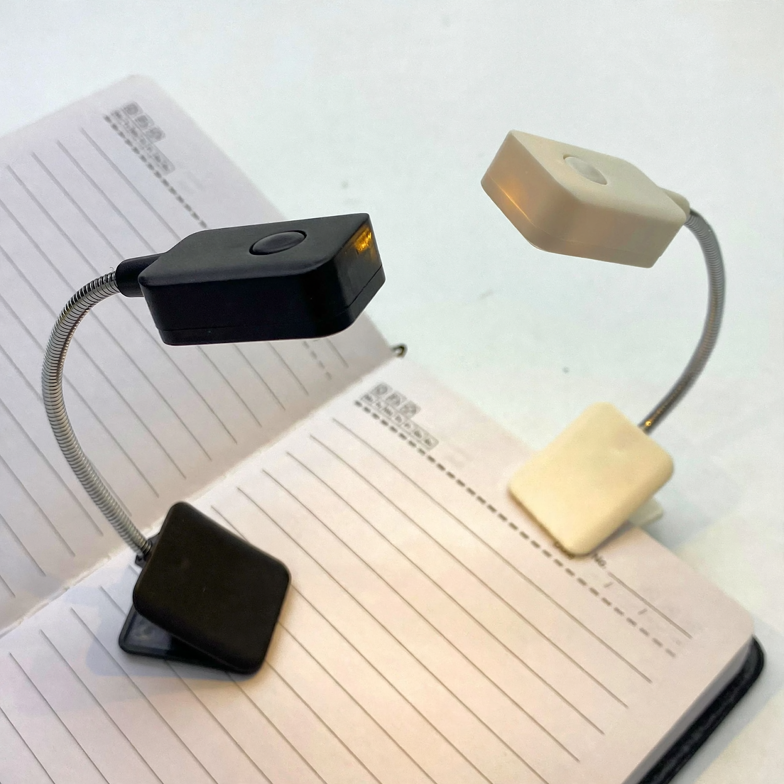 Mini clip-on lamp with warm light