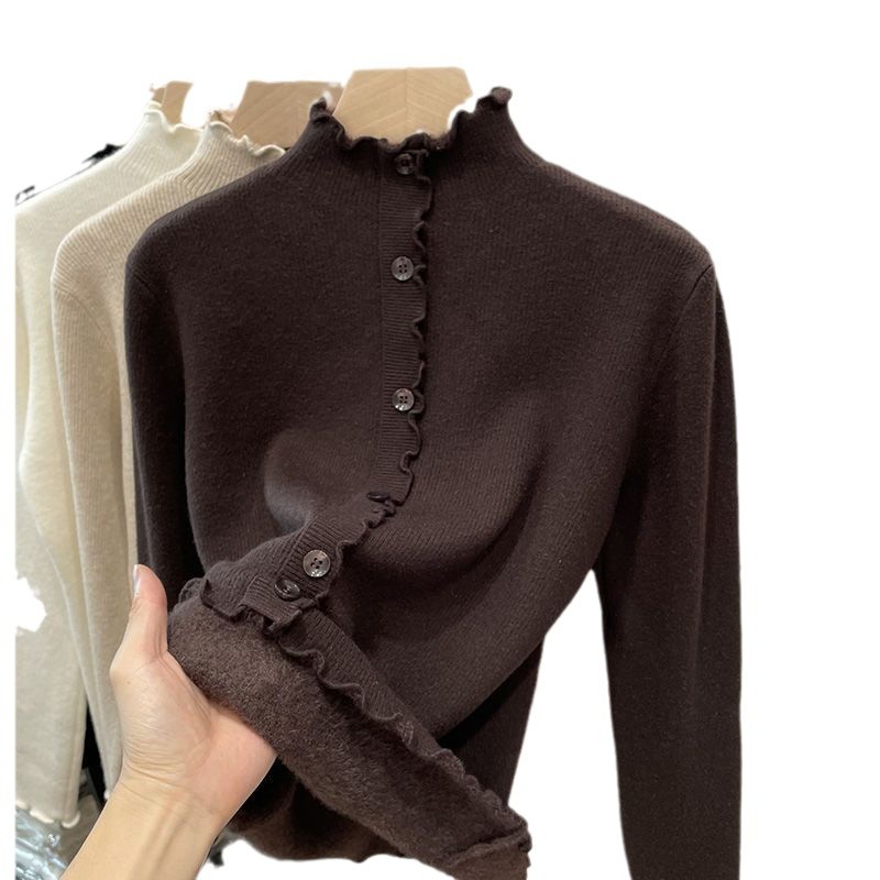 Women's sweater with stand-up collar and wave hem