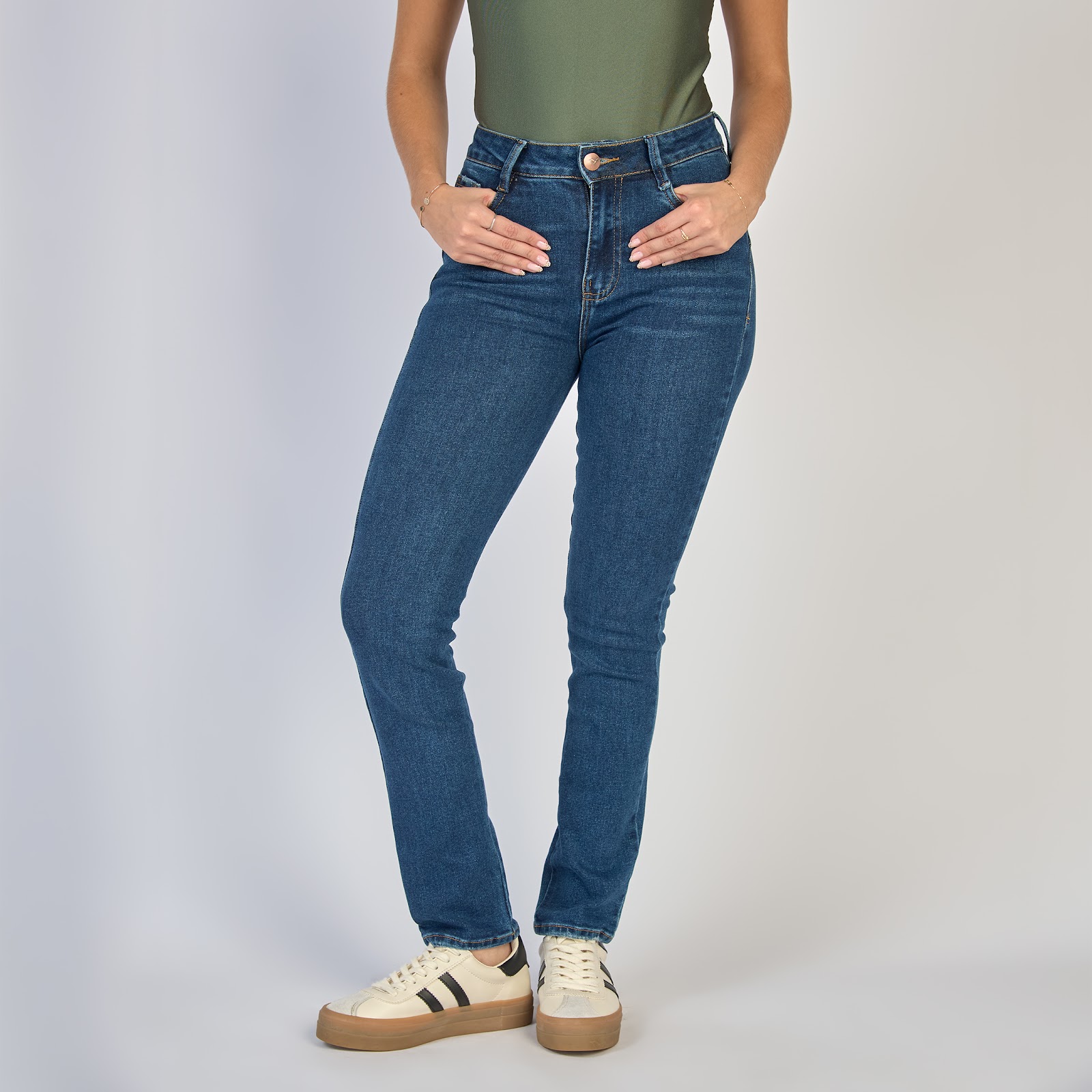 Jean dama skinny tiro medio licrado, color Azul medio - Vista 6