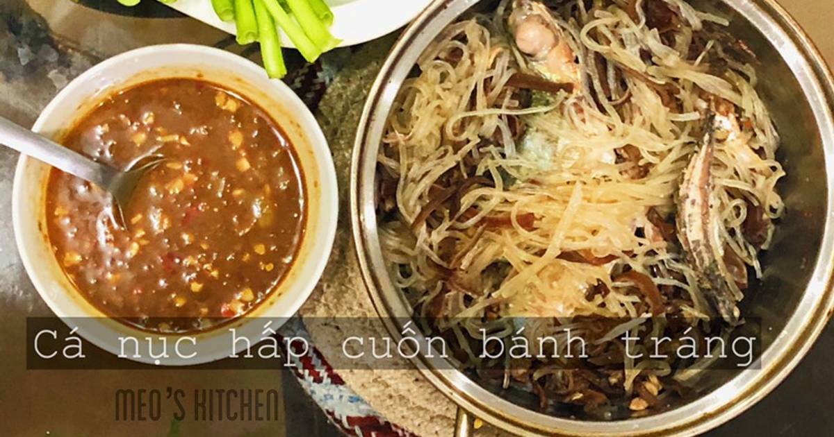 Cá nục hấp cuốn bánh tráng
