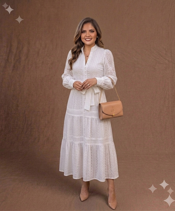 Vestido Largo Blanco en Ojalillo