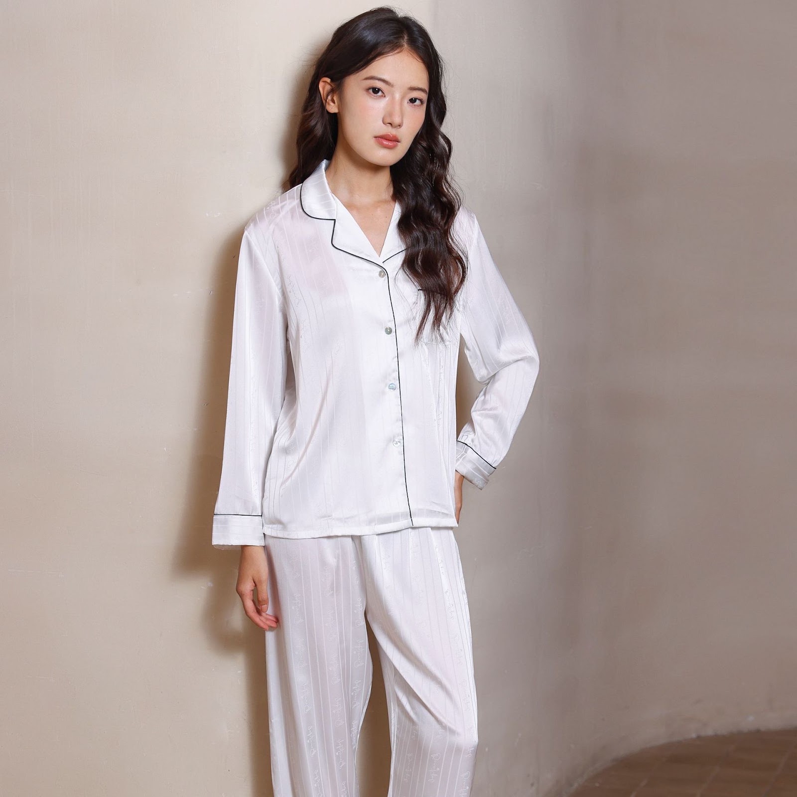 Elegantes Schlafanzug-Set aus Satin, Langarm, für Paare