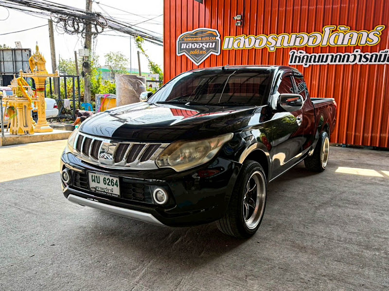 MITSUBISHI TRITON
