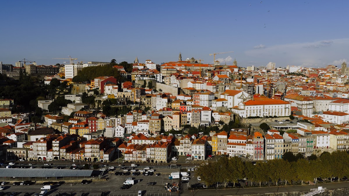 Habitação em Portugal: Lisboa lidera preços com 605 mil euros, mas Viseu dispara 31,6% na valorização