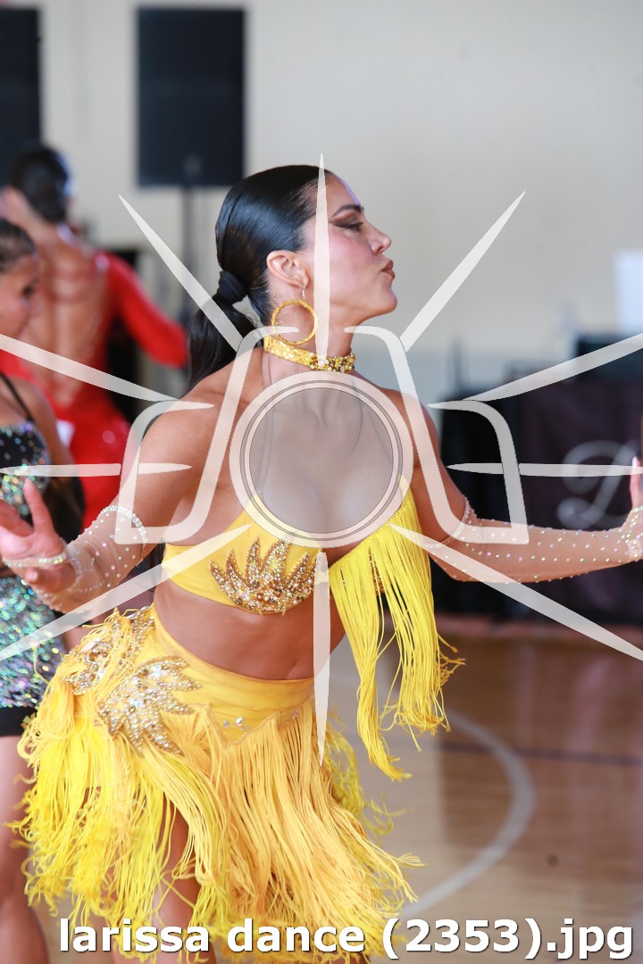 larissa dance (2353).jpg