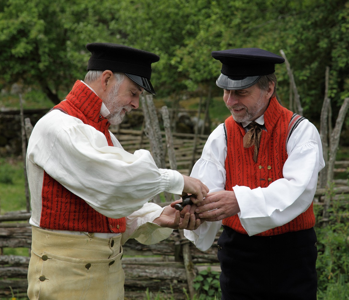 Dräkter från Dädesjö socken, Uppvidinge härad.
