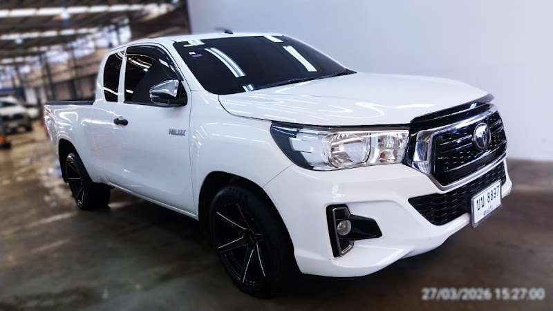 TOYOTA HILUX REVO