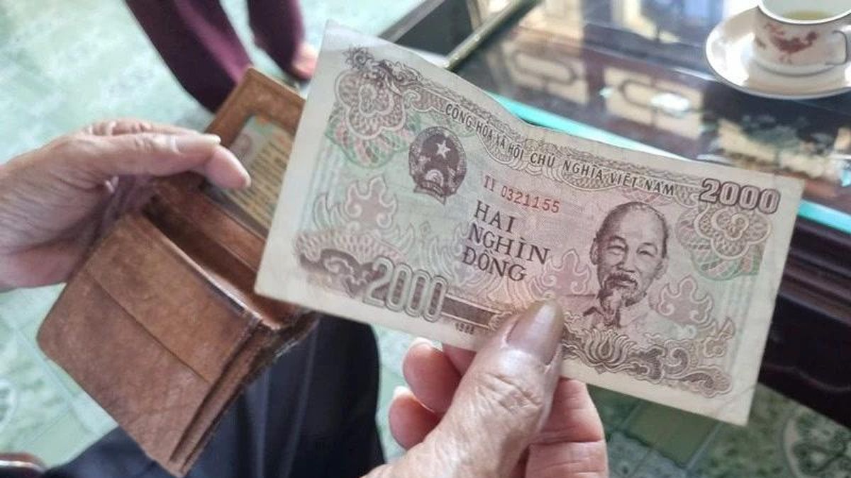 Nhận 2.000 đồng tiền hỗ trợ: Khi 'không tiền mặt' chưa đi cùng tư duy phục vụ - Báo Tri thức &amp; Cuộc sống