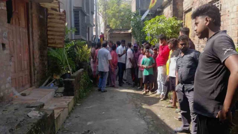 Kolkata Vigilante Mob Parades Youth, Father Naked on Street
