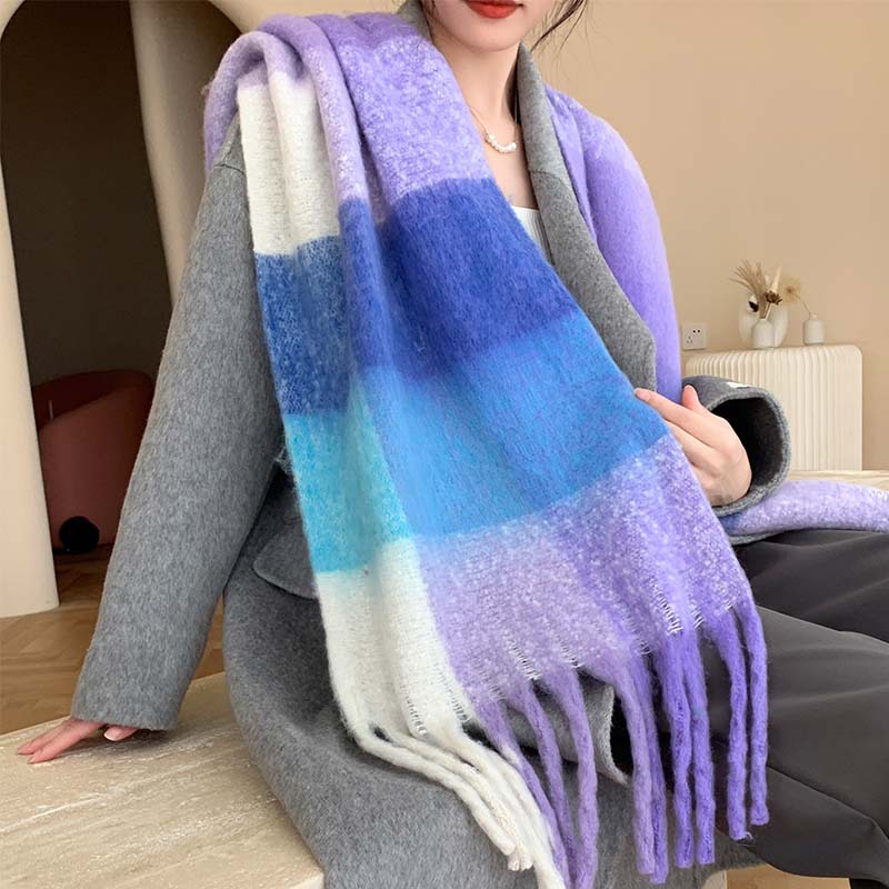 Checkered scarf in mohair look, warming