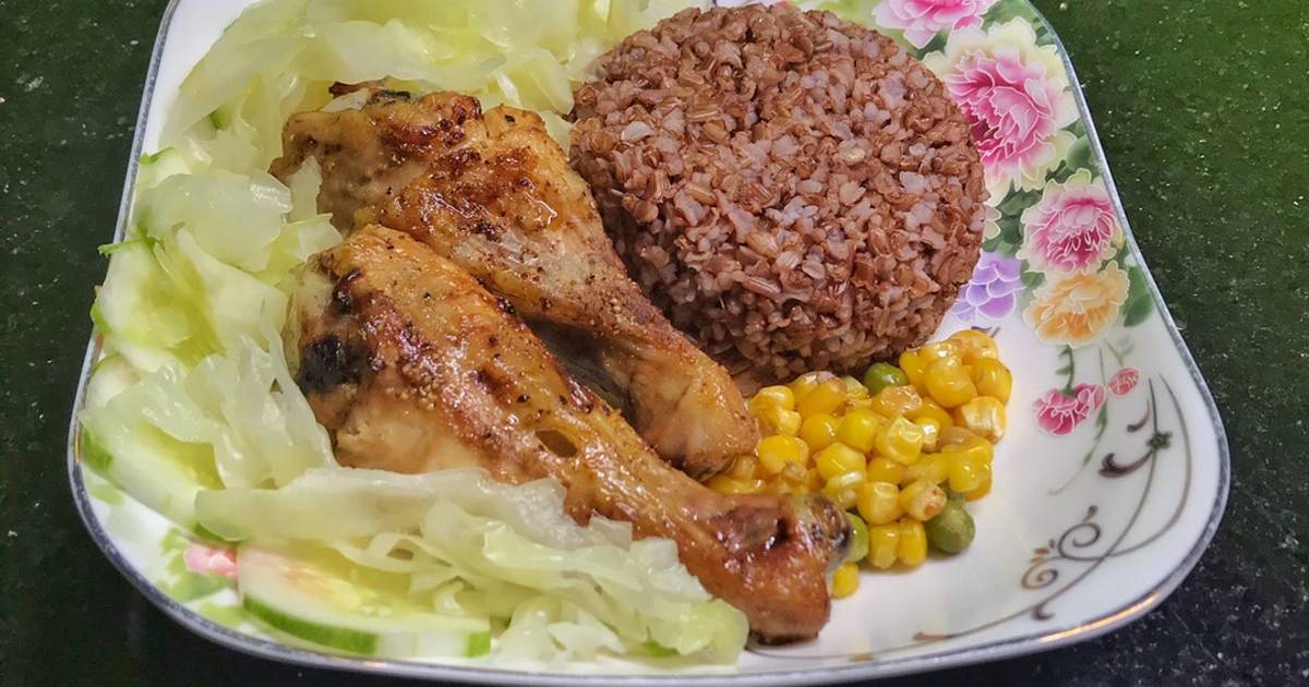 Cơm gạo lứt gà 🍗