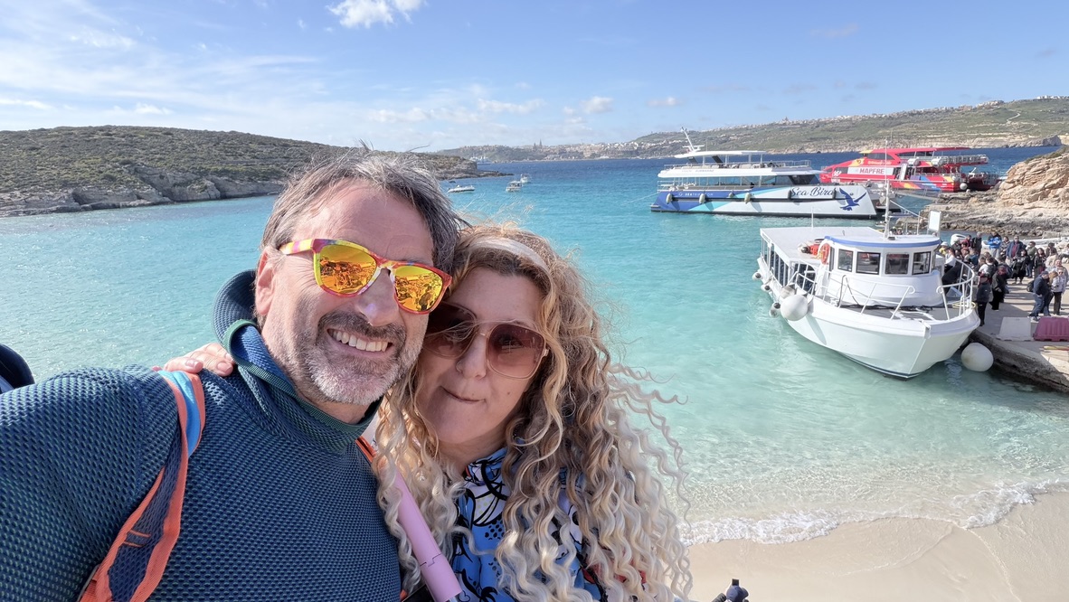 Suso y Yoli en Blue Lagoon