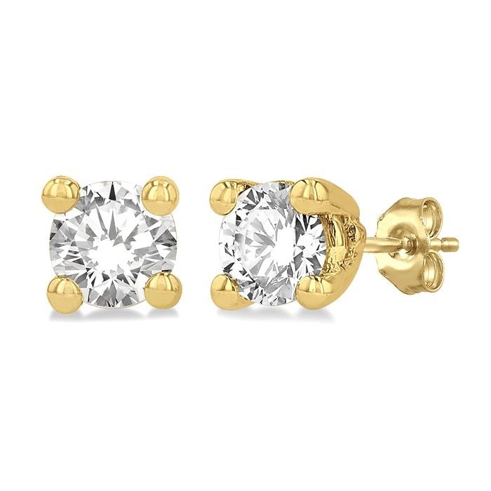 Round Shape Diamond Stud Earrings
