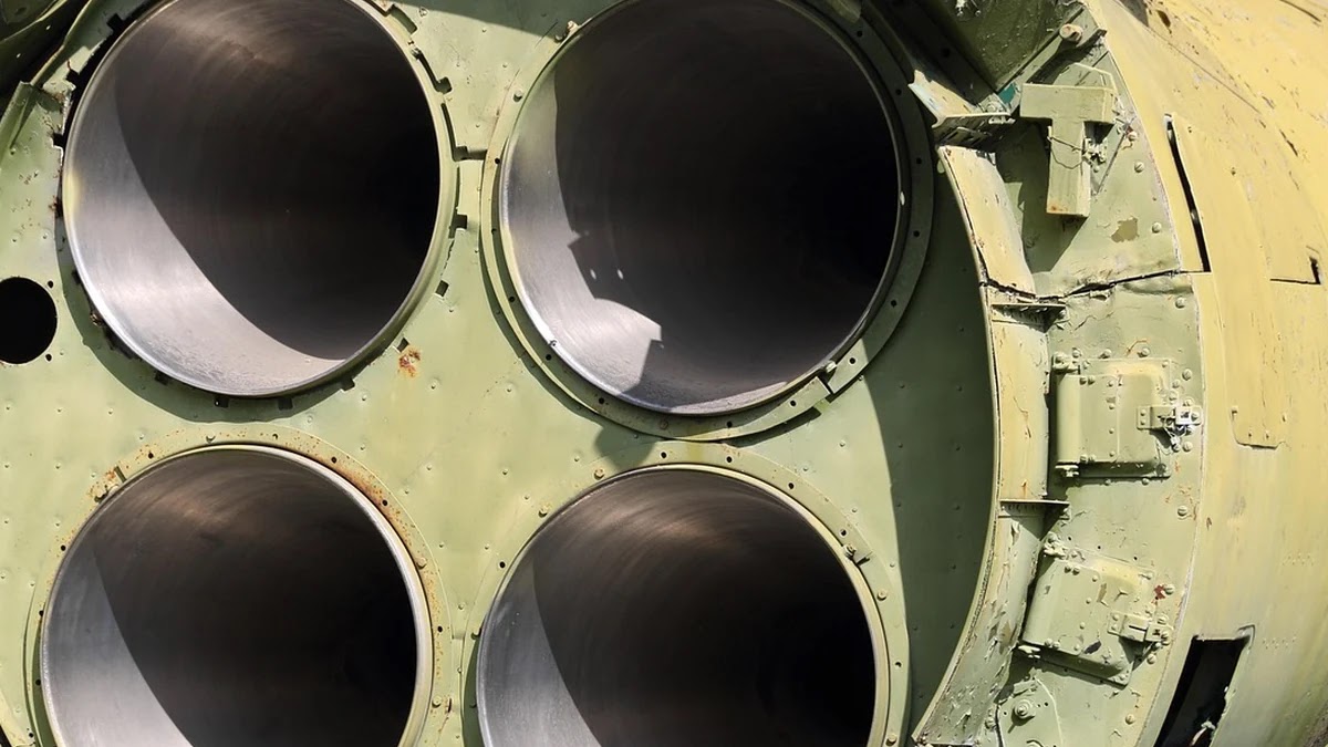 냉전시대 결정적 사건이 동서 관계에 미친 영향 비교