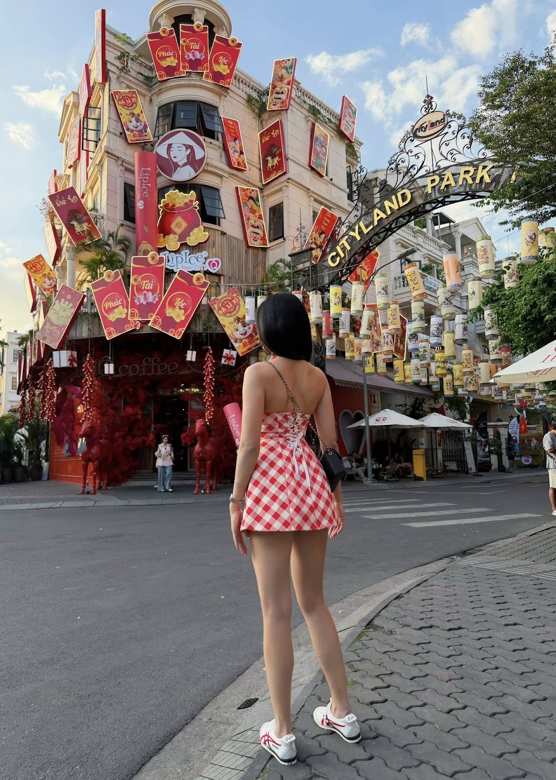 Mabel Oo - မေဘယ်လ်ဦး