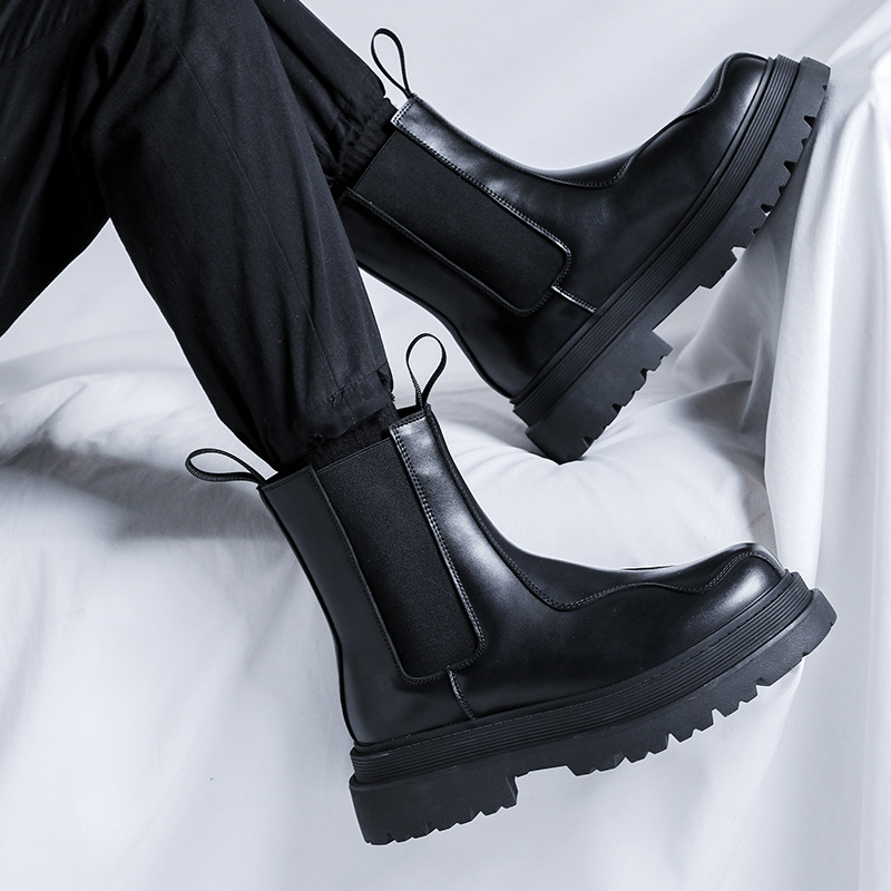 Stylish Men's Chelsea Boots in British Style