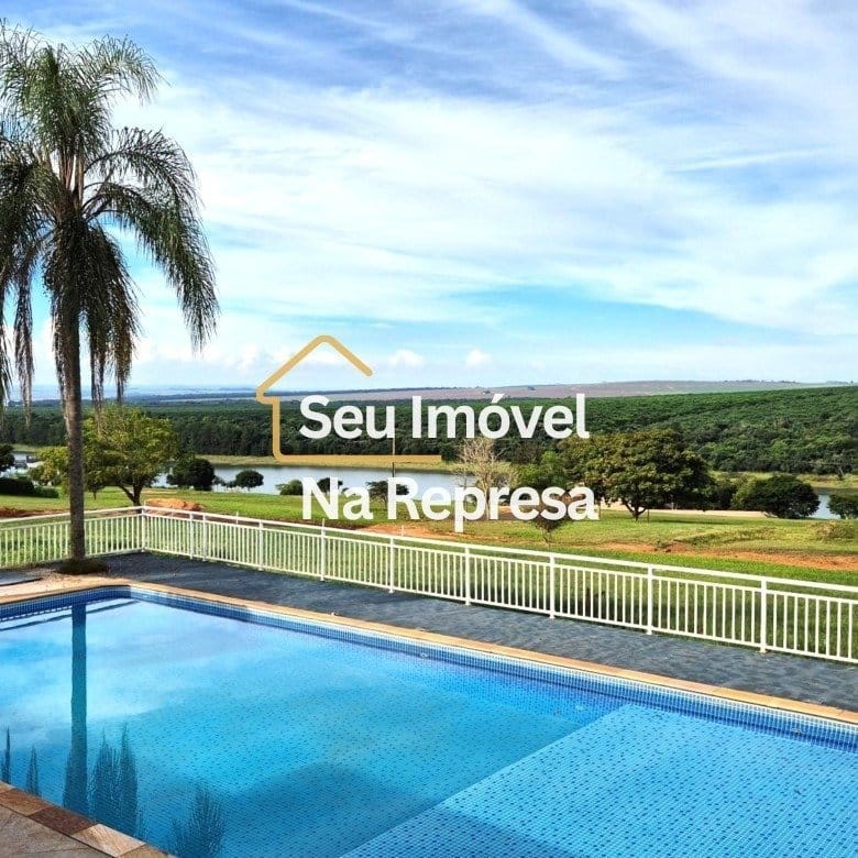 Casa à venda na quadra QA no Condomínio Riviera de Santa Cristina XIII