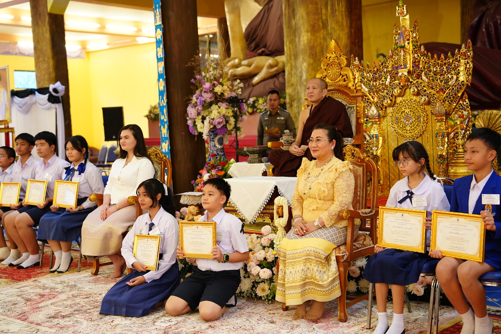 พิธีรับมอบทุนการศึกษาโครงการเพชรล้านนา 4