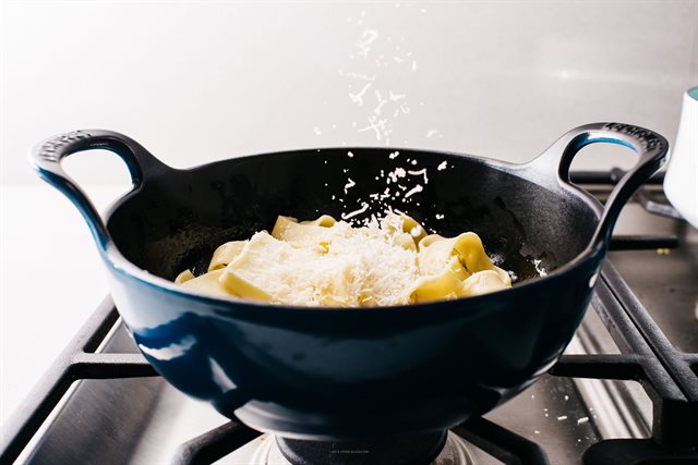 Pasta Alfredo Cổ Điển