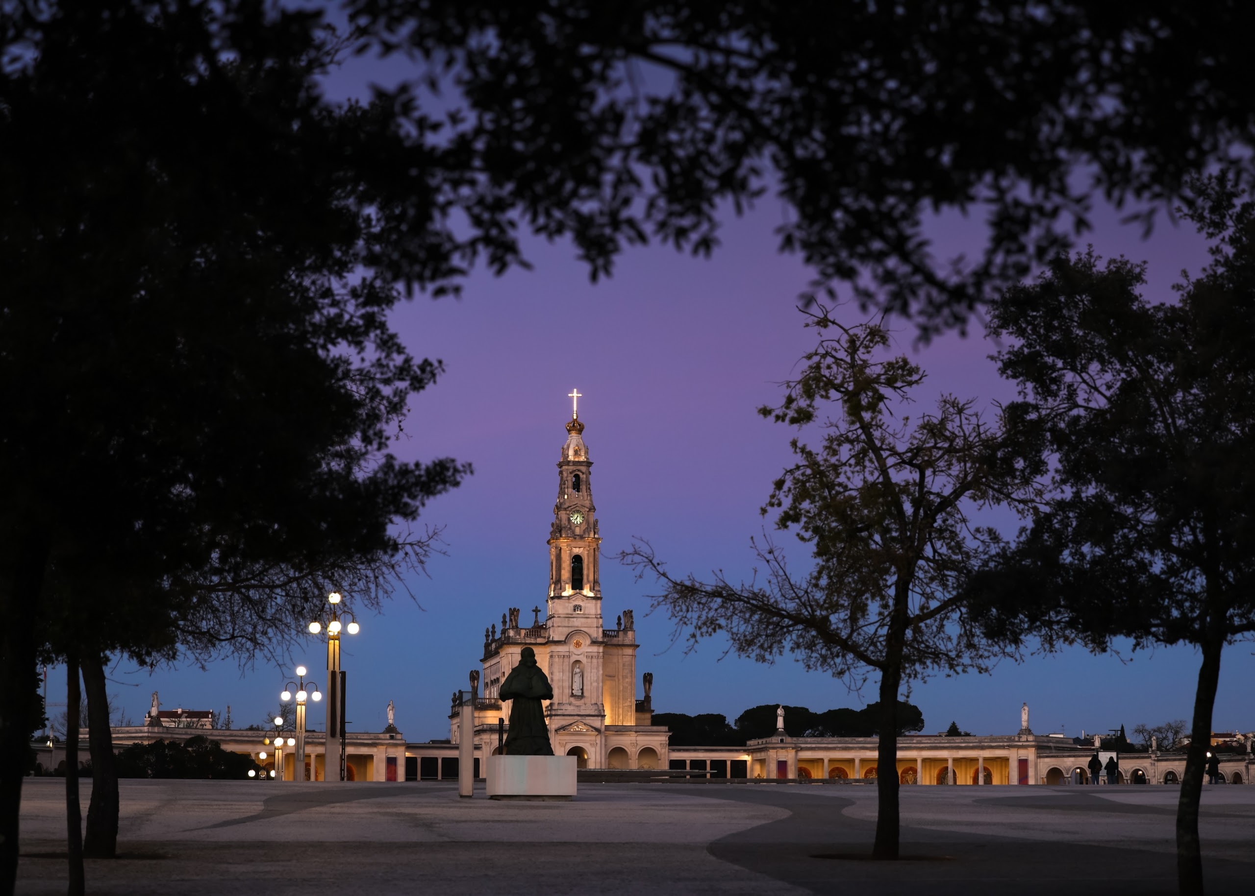 A Day in Fátima: Tracing the Footsteps of Faith