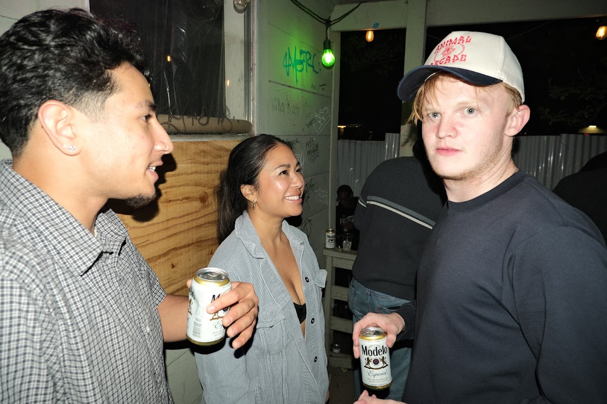 @tlau.photos_thelostandunfounds_2026-03-29_austin_last_night_043